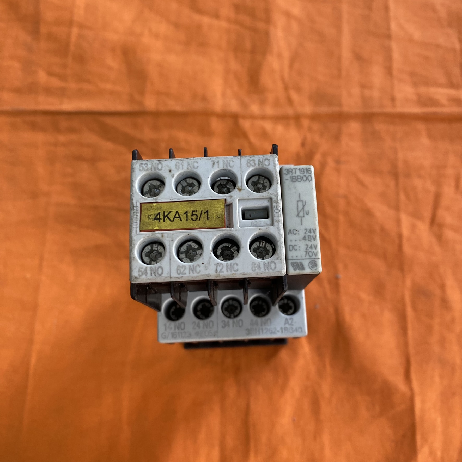 西门子 3RH1262-1BB40 中间继电器