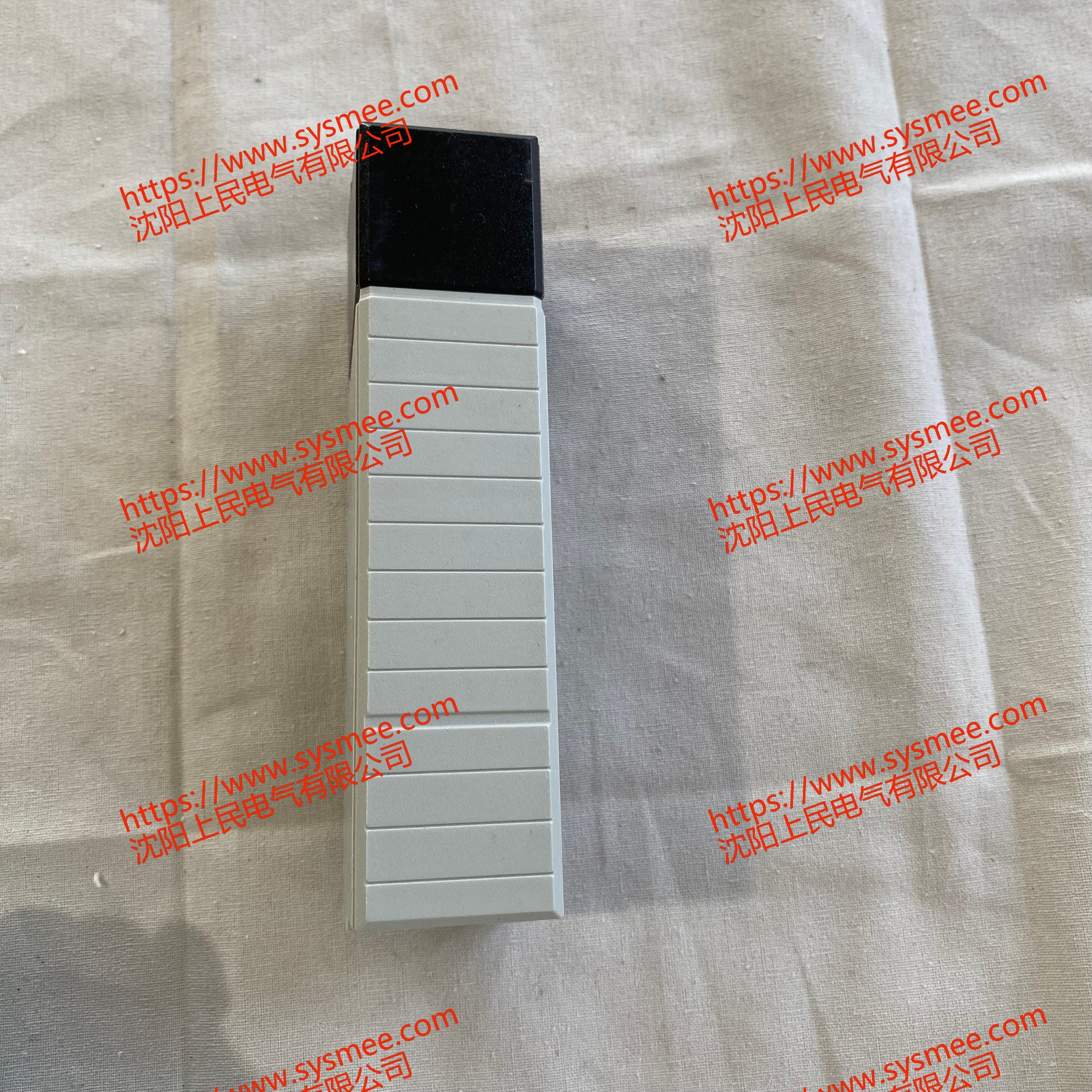 Allen-Bradley 罗克韦尔1756-N2是一款 ControlLogix 空槽盖板模块