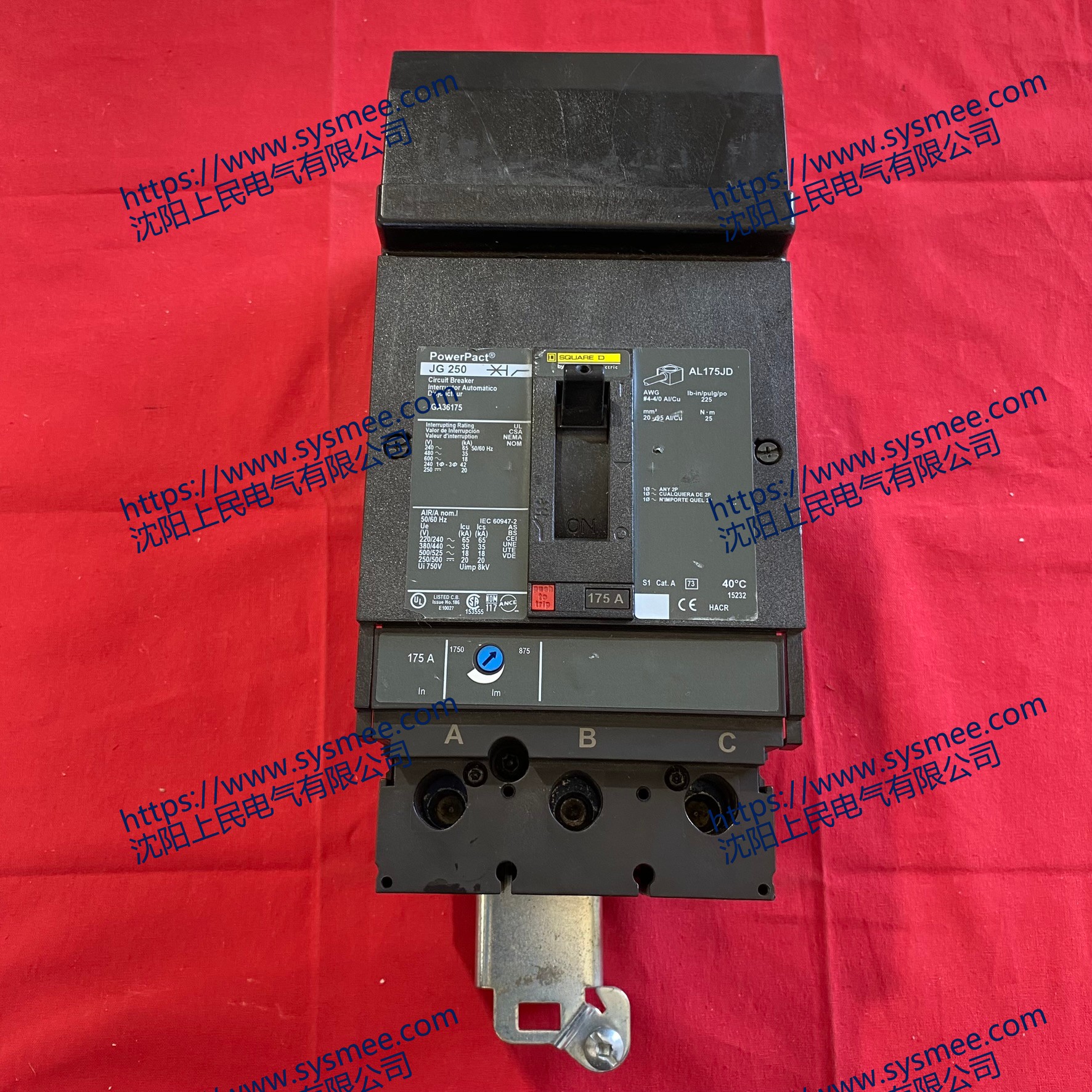 Schneider Electric 施耐德GA36175 是一款塑壳断路器.