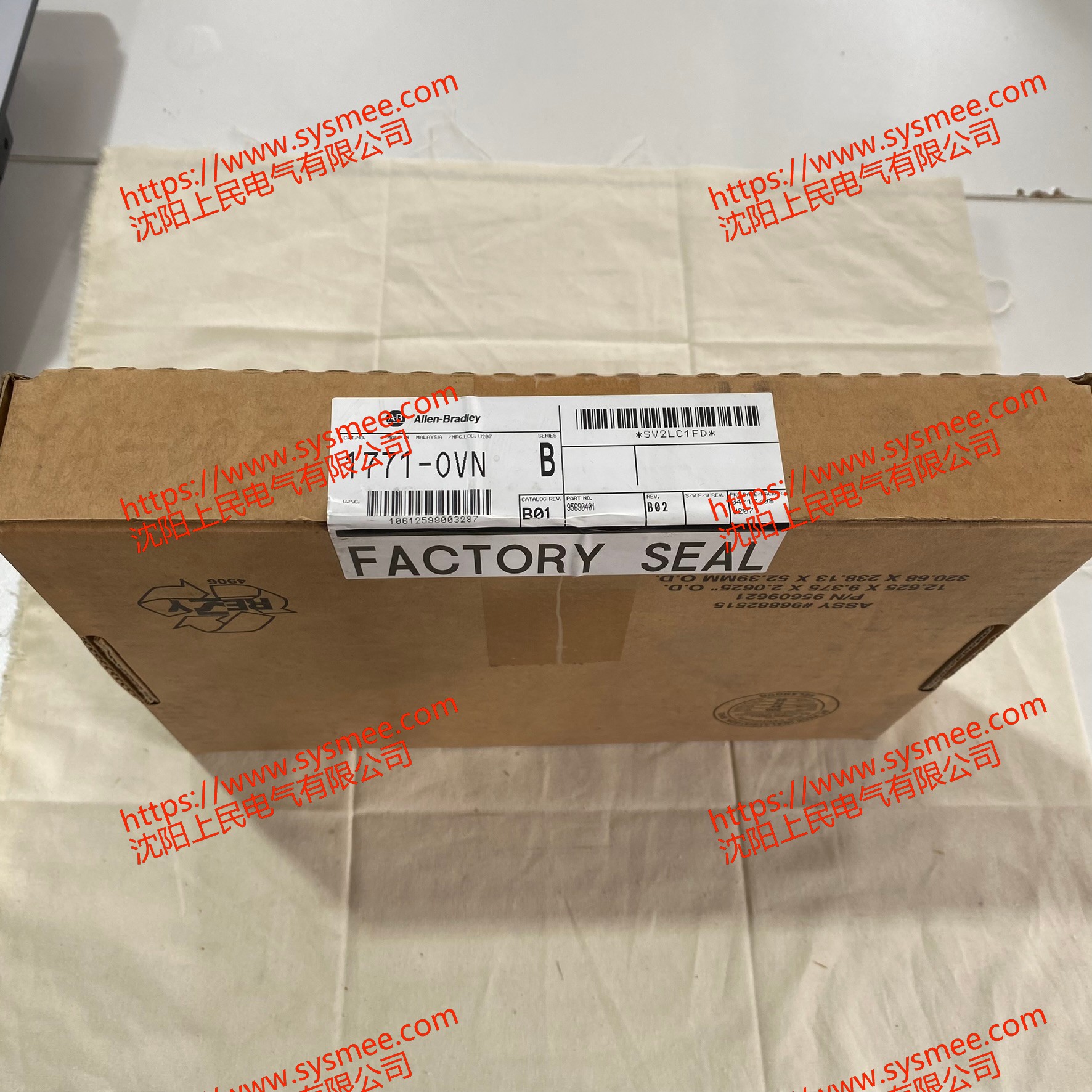 Allen-Bradley 罗克韦尔1771-OVN/B是一款直流供电的灌电流输出模块